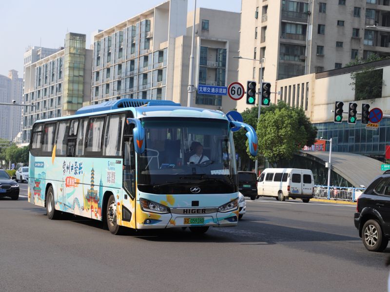 常泰長江大橋通車  常泰便民快巴首發
